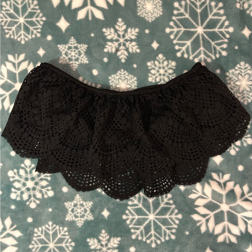 Black Lace strapless bandeau top